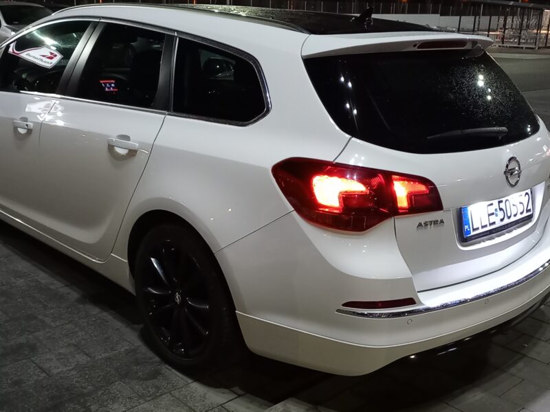 Opel astra j 1.6 cdti 136km 2015rok