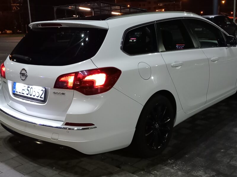 Opel astra j 1.6 cdti 136km 2015rok