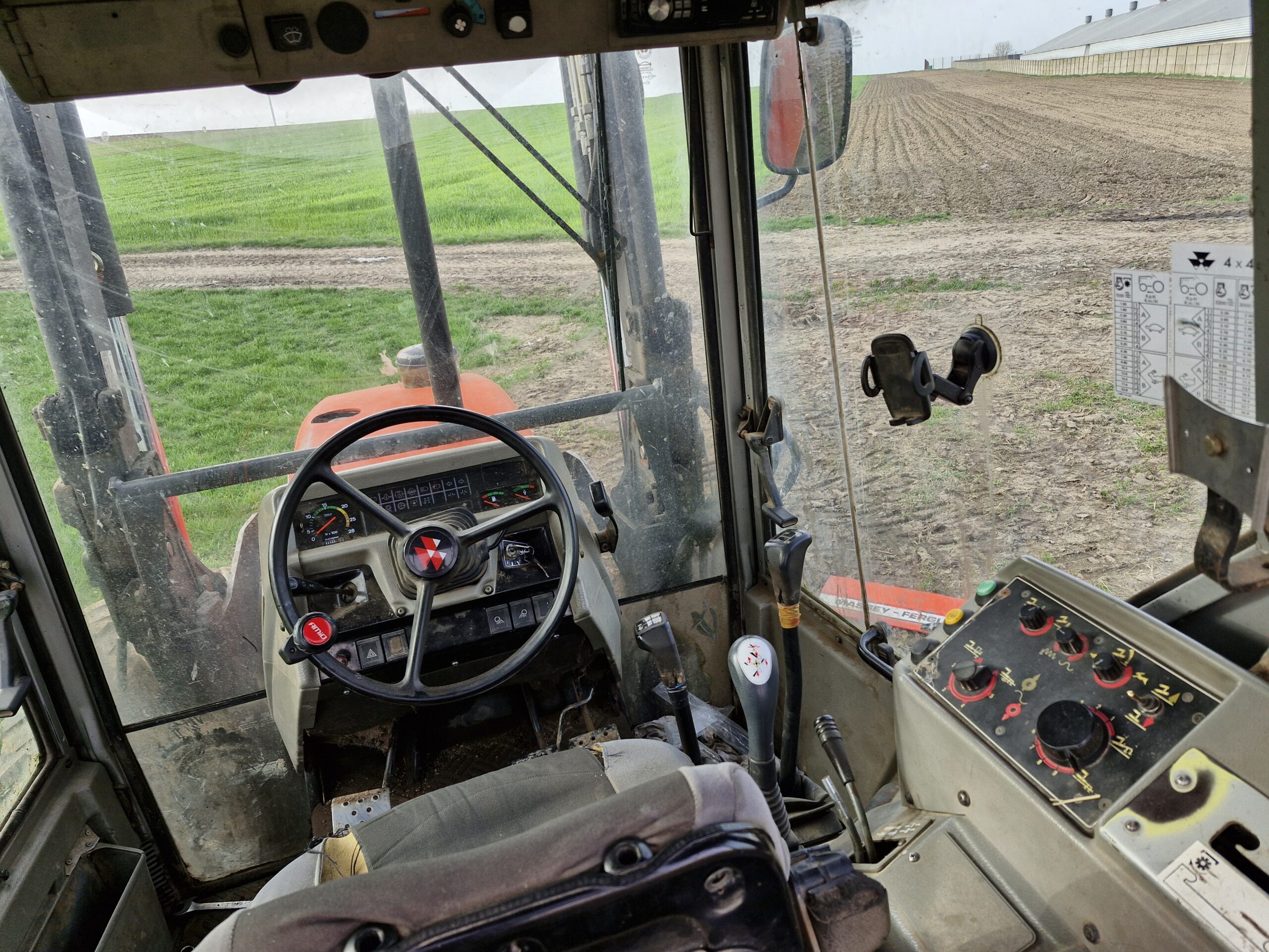 Massey Ferguson 3050