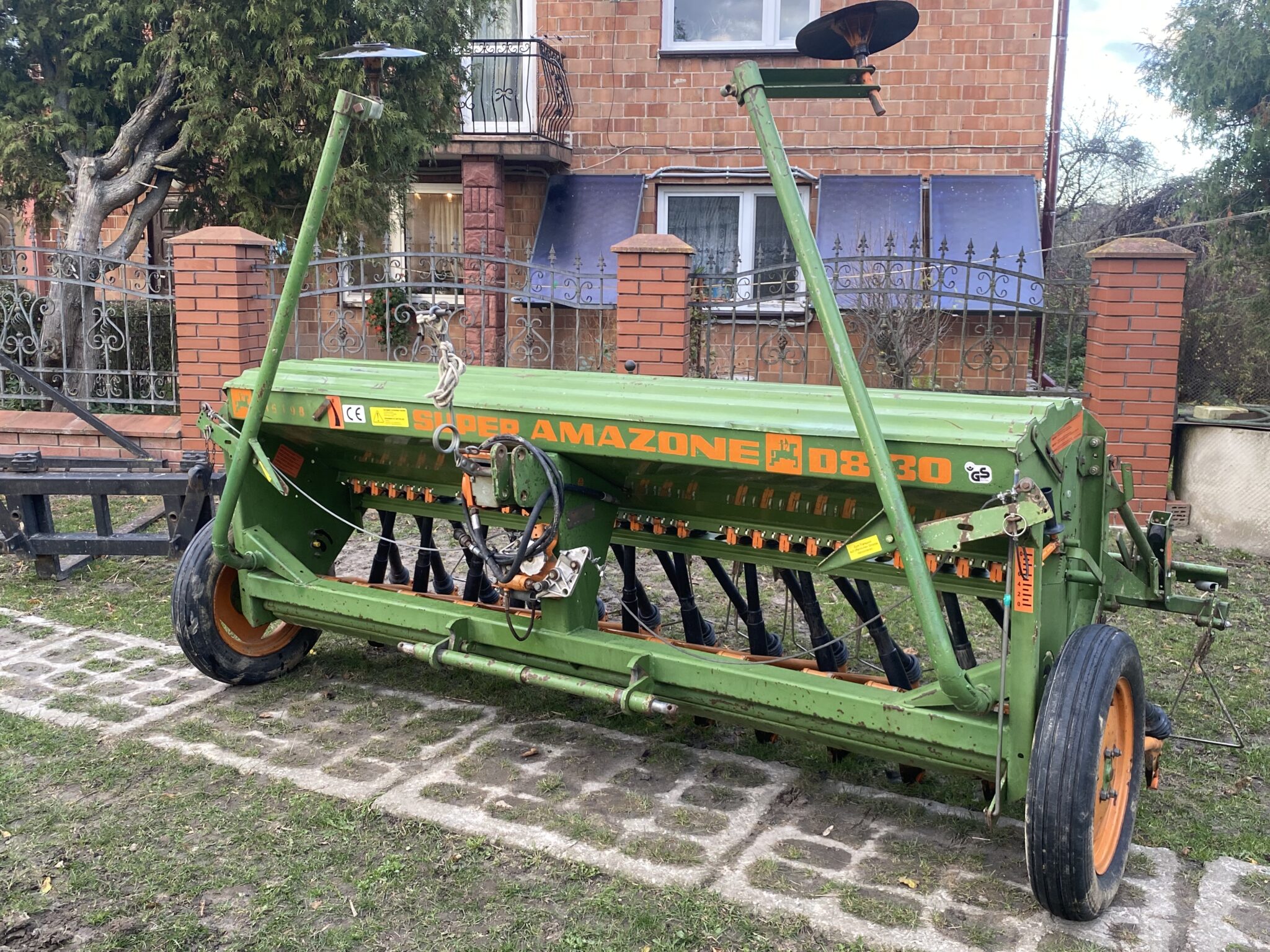 Siewnik zbożowy AMAZONE D8 SUPER 3M