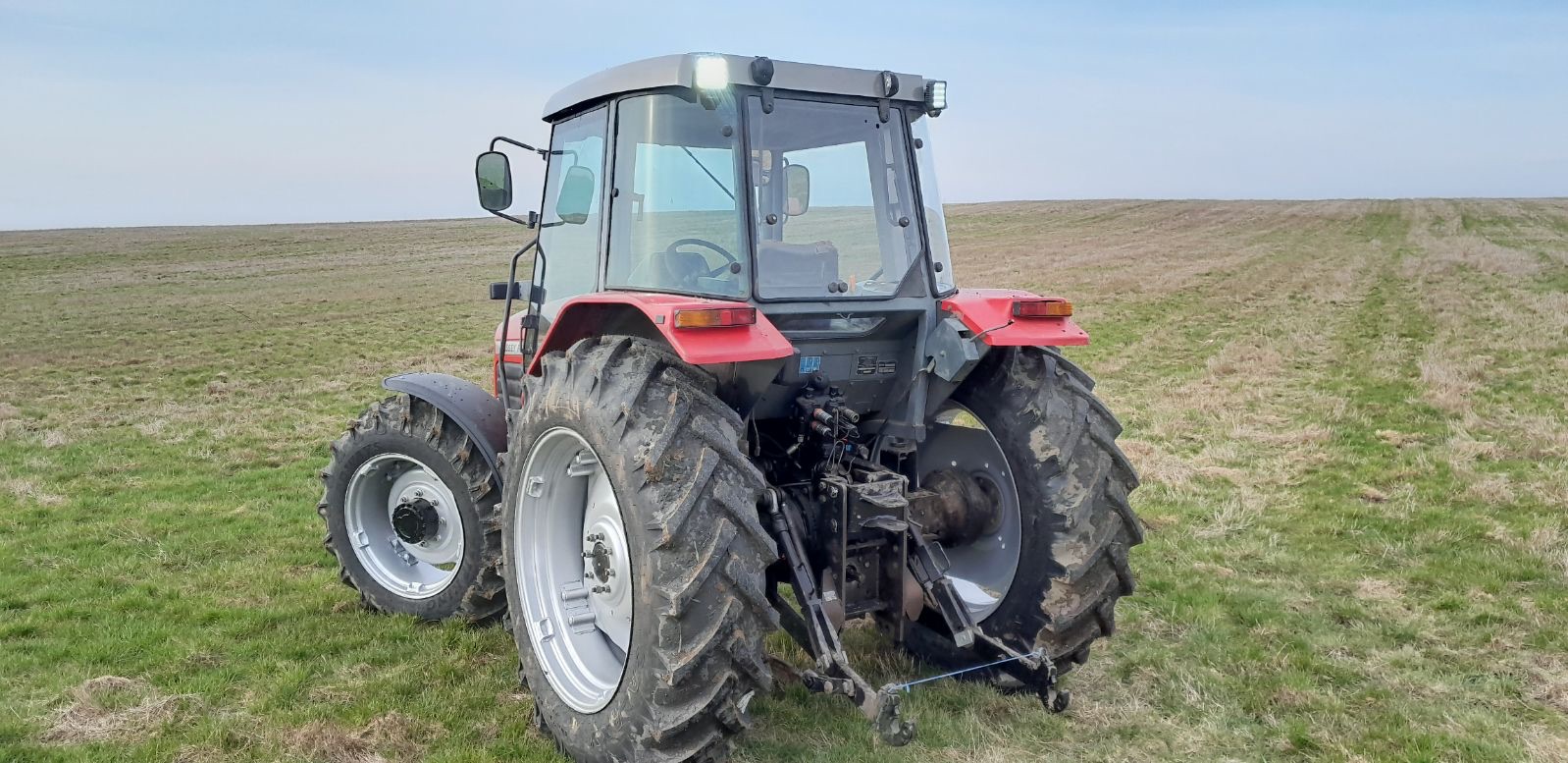 Traktor Massey Ferguson 4255