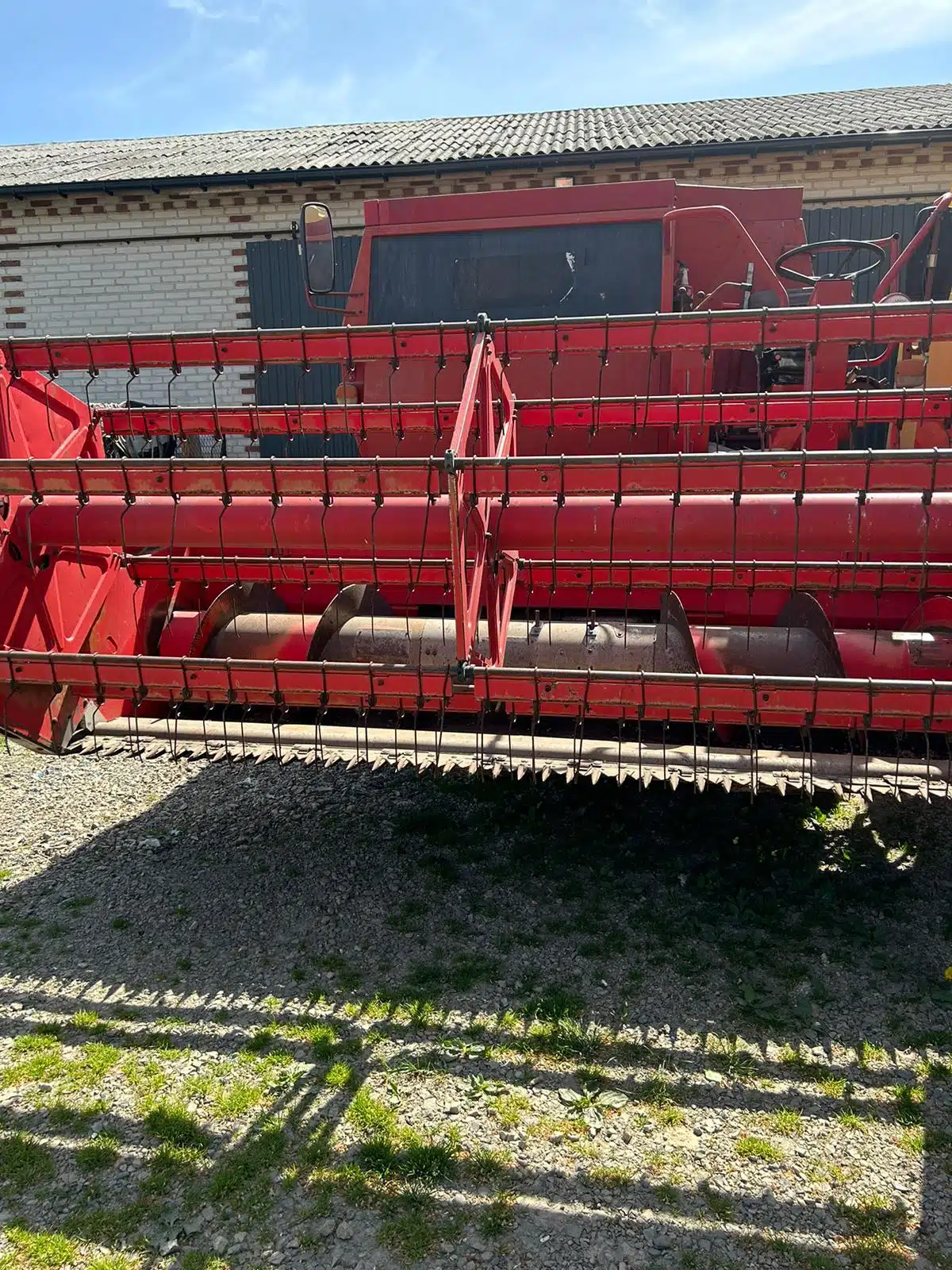 Kombajn zbożowy MF 440