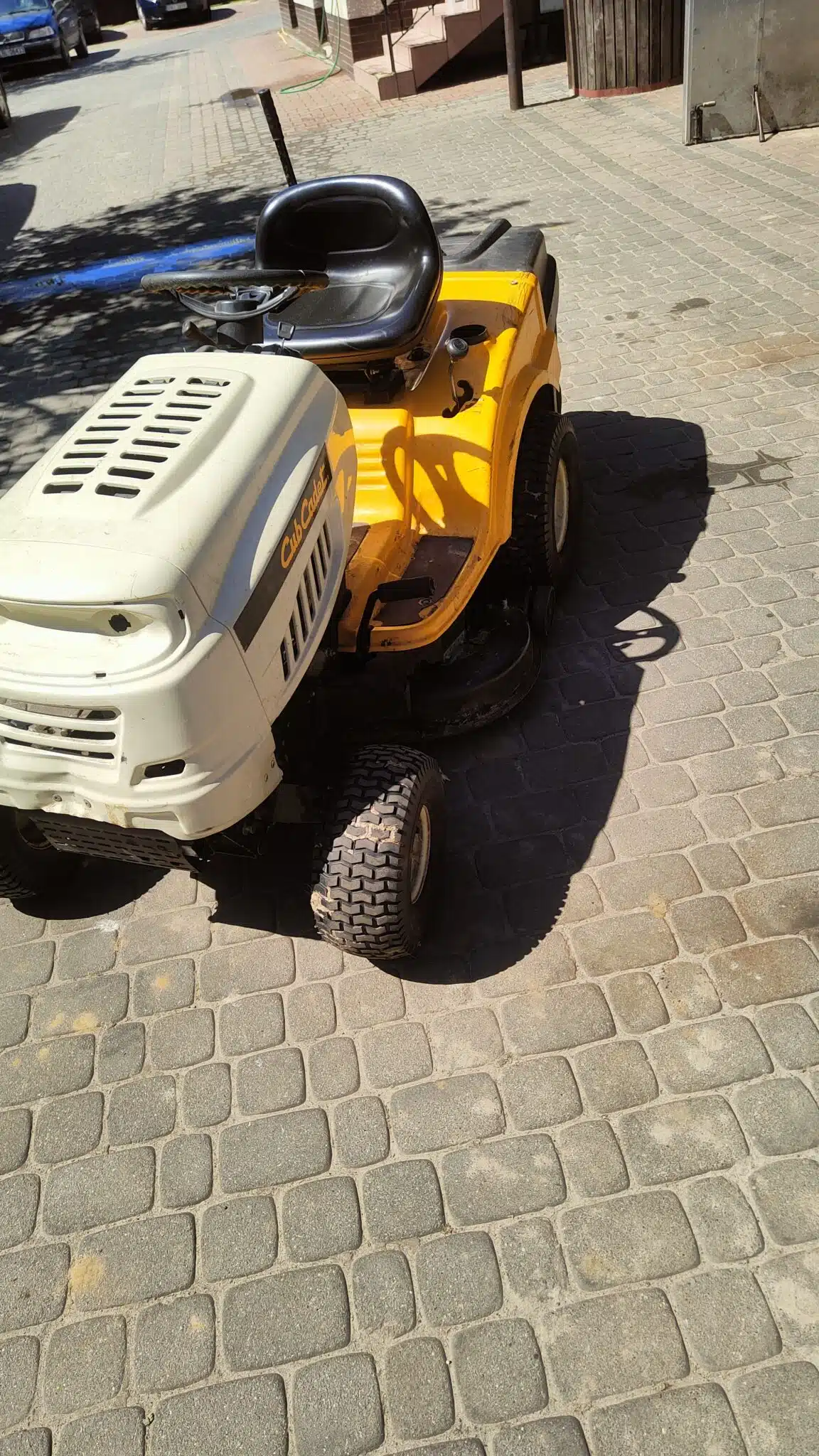 Ciągniczek do trawy cub cadet