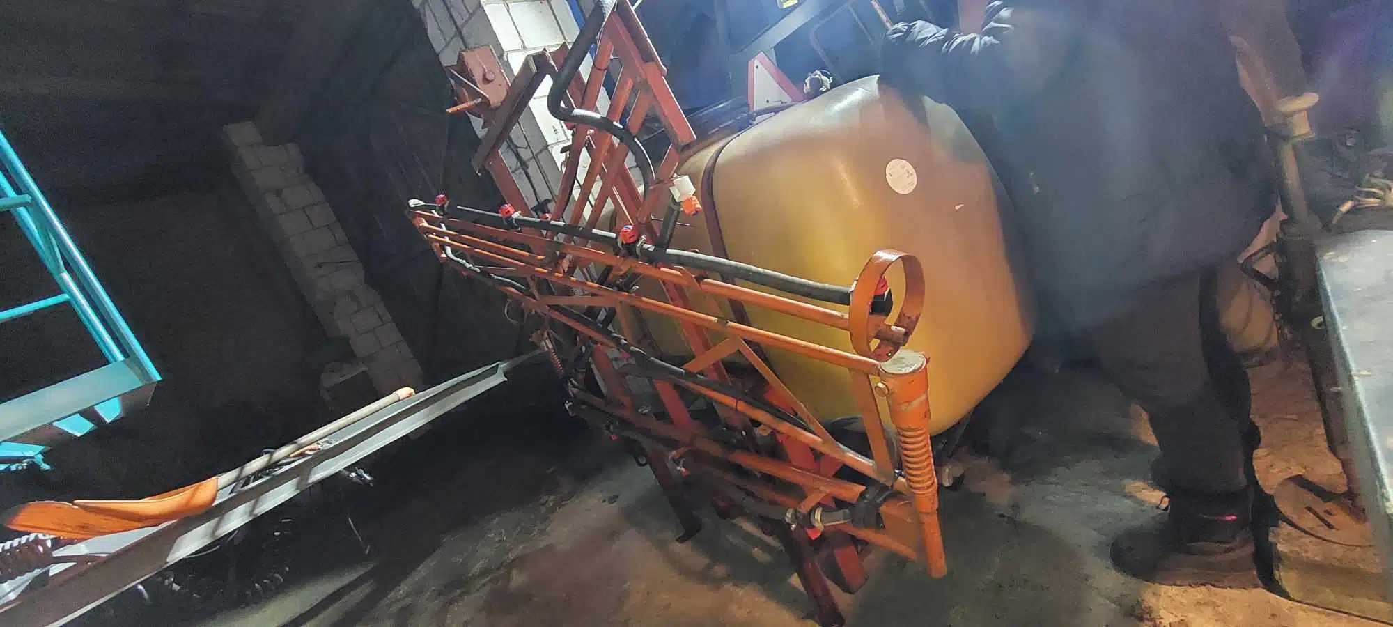 Opryskiwacz RAU 600l 12m sprzedam lub zamienię