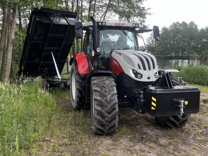 Usługi maszynami budowlanymi i ciągnikami rolniczymi | Wynajem