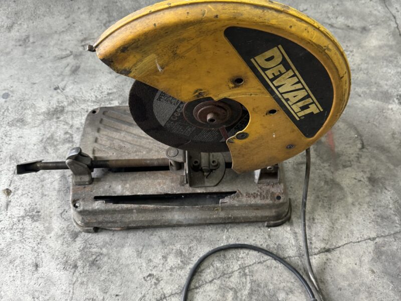 Przecinarka dewalt DW871