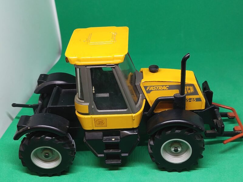 Joal traktor JCB 1:35 jak siku Britains universal hobbies