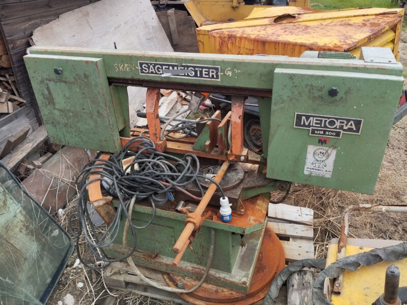 Piła taśmowa Metora mb300