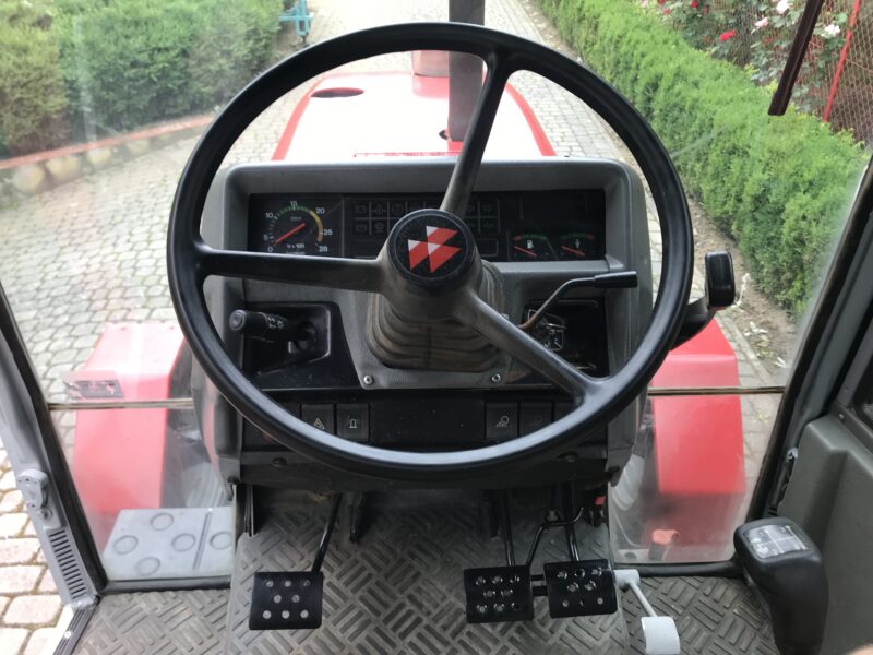 Massey Ferguson 3050