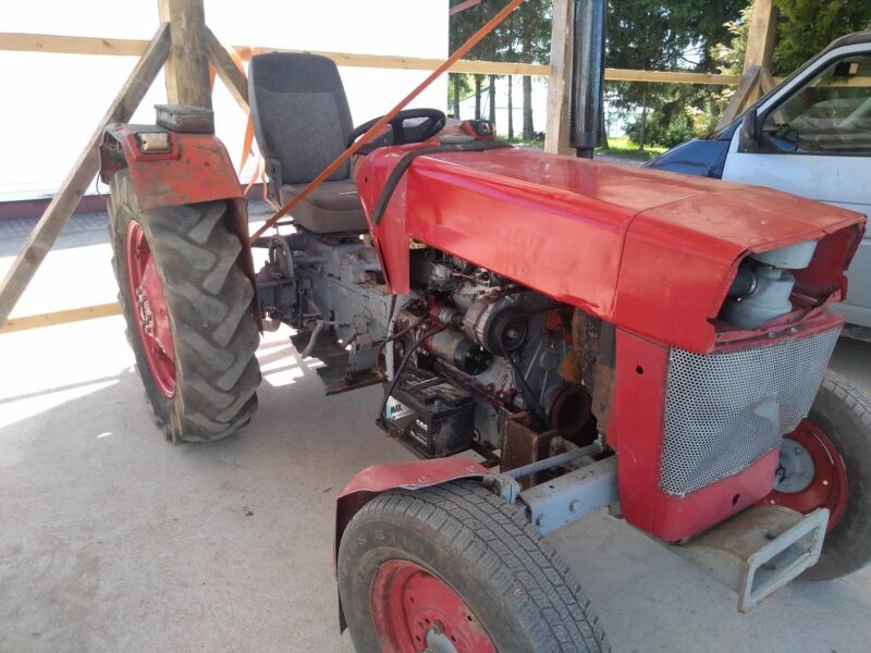 MF 130 z silnikiem 3p