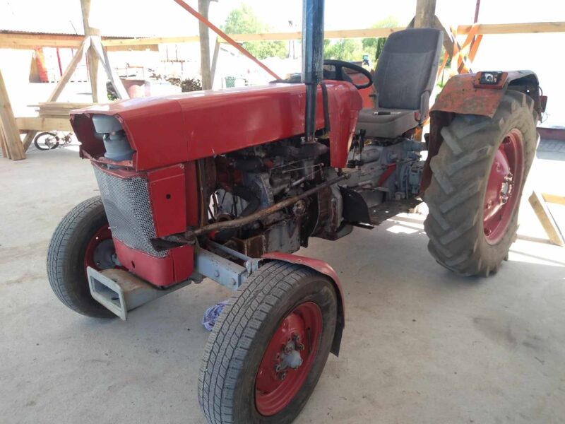 MF 130 z silnikiem 3p