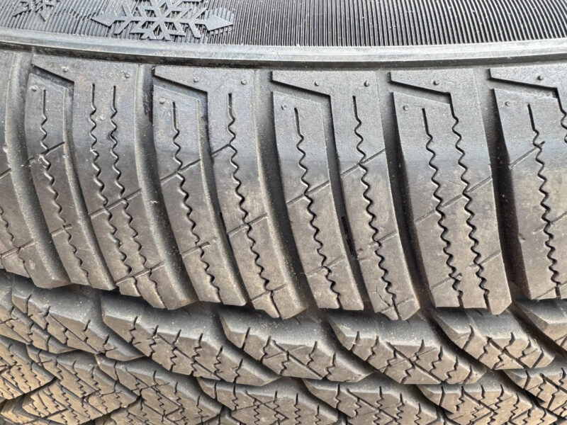 Opony zimowe Powertrac 185/55/R14 jak nowe!