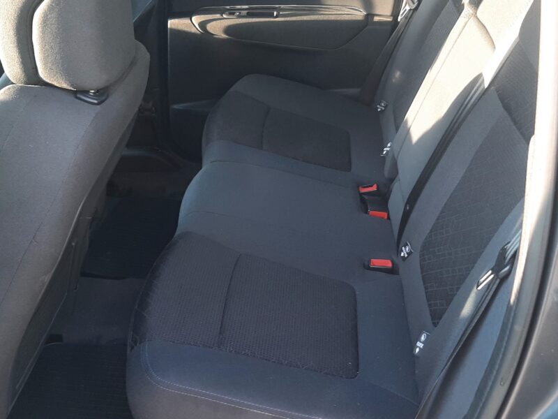 Peugeot 3008 2013 rok sprowadzony zarejestrowany 1.6 e HDI model polift