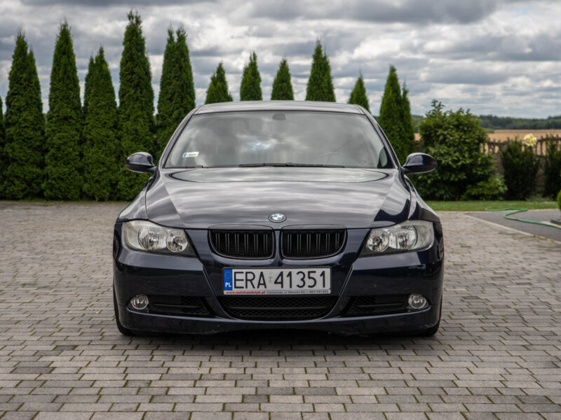 BMW Seria 3 320i