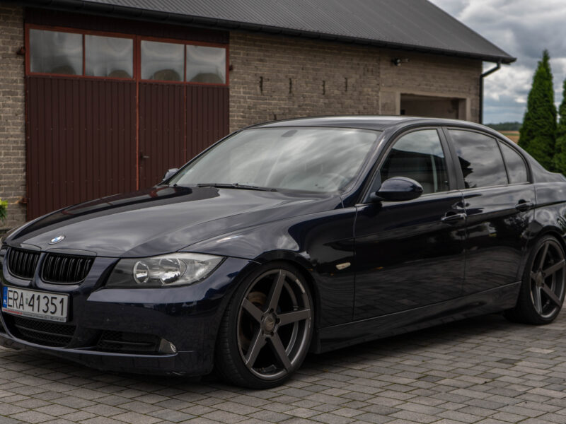 BMW Seria 3 320i