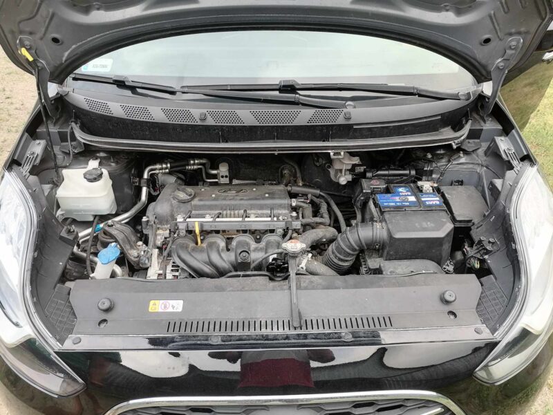 Hyundai ix20 * 1.6 * automat * niski przebieg!