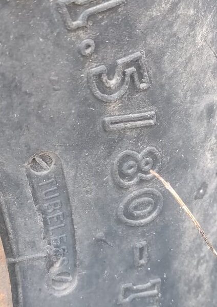 Opony z felgami 11,5/80 - 15,3 (2 szt)