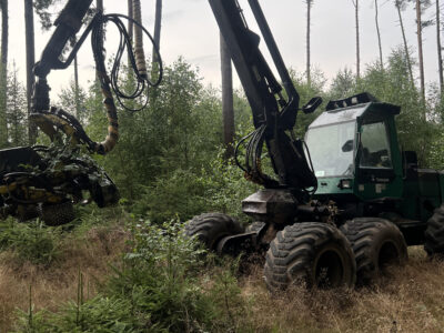 Timberjack 1270 harvester