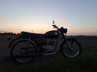 Wsk 125