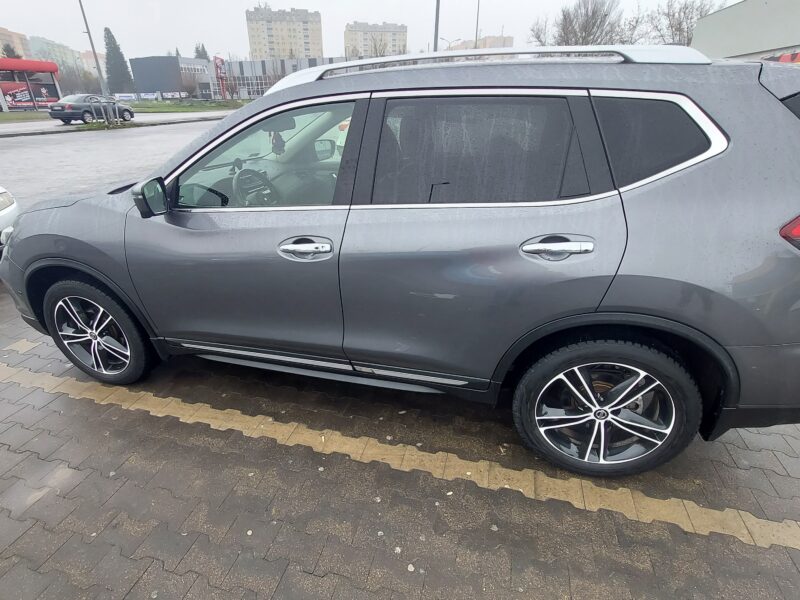 Nissan X Trail