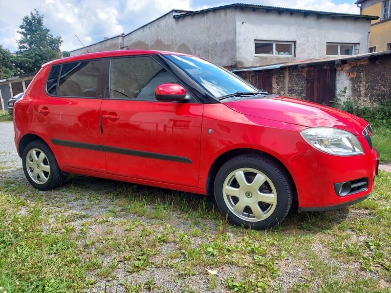 Skoda fabia 1.2 htp 153 tys przebieg
