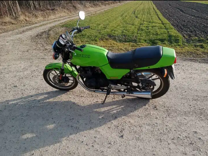Suzuki gsx 400e + części