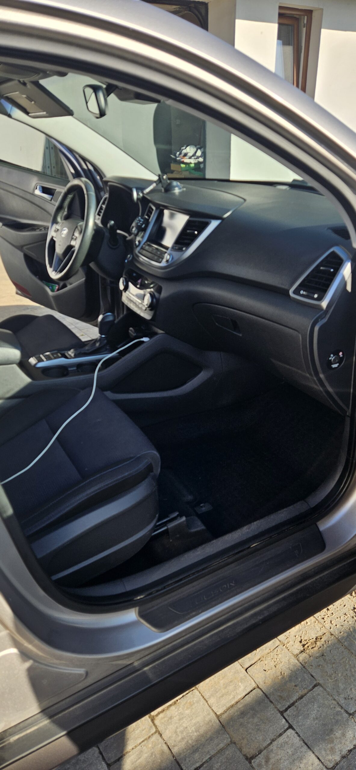 Hyundai Tucson TLE 2016R.