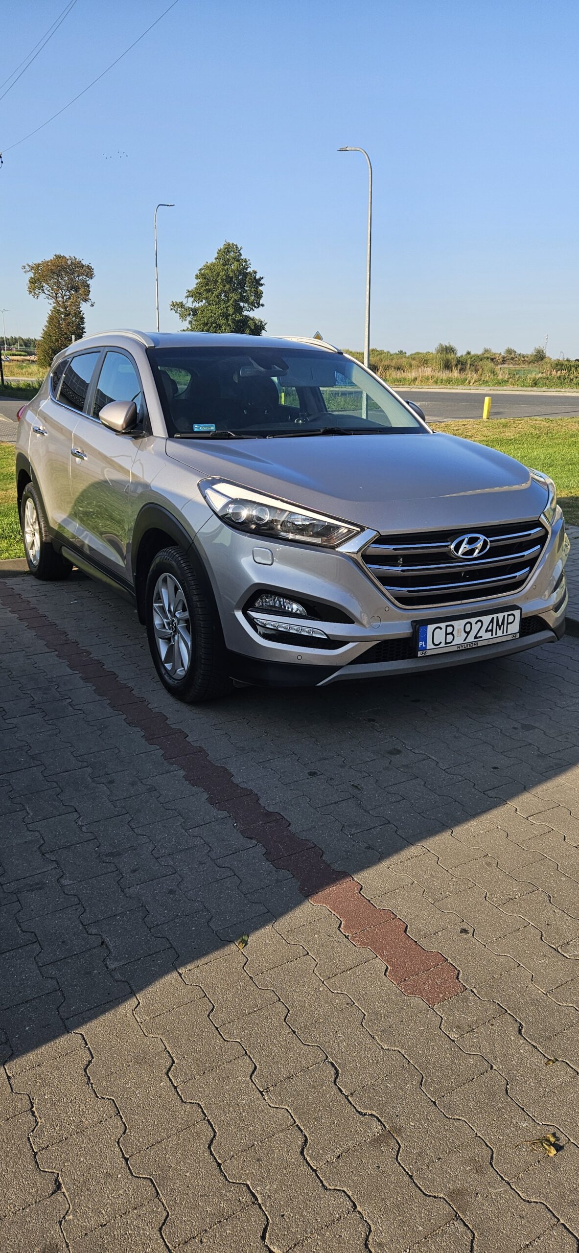 Hyundai Tucson TLE 2016R.