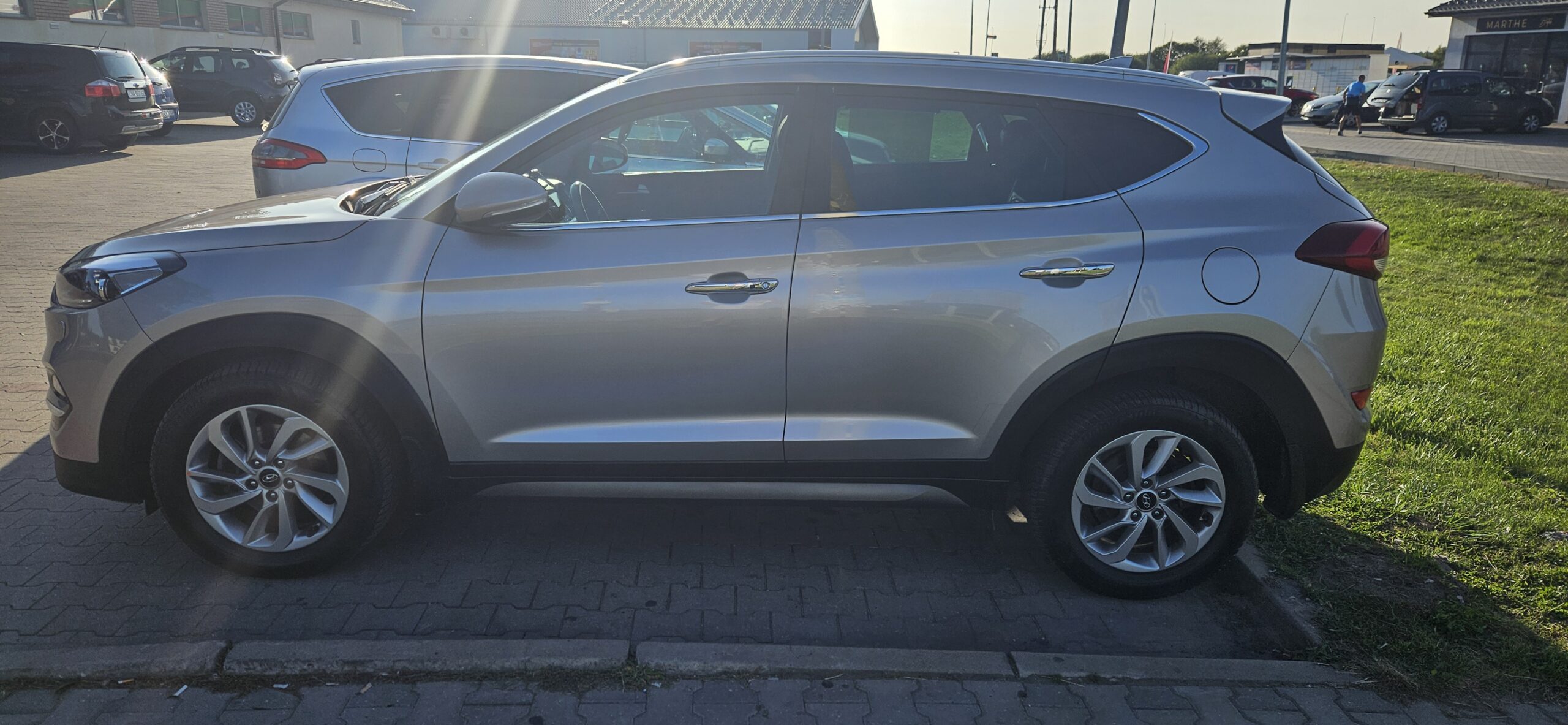 Hyundai Tucson TLE 2016R.