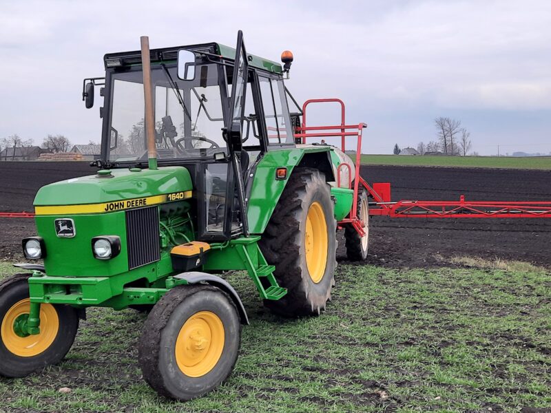 John deere 1640