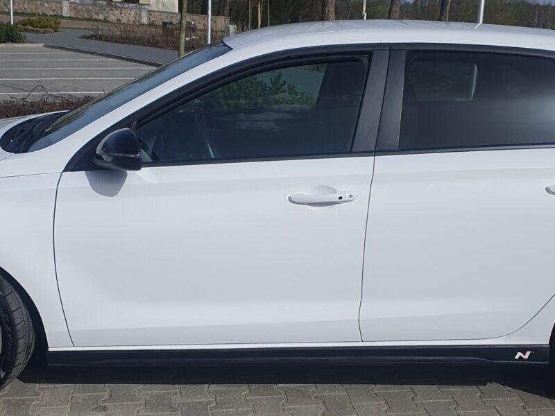 Piękny Hyundai i30N hatchback 275km
