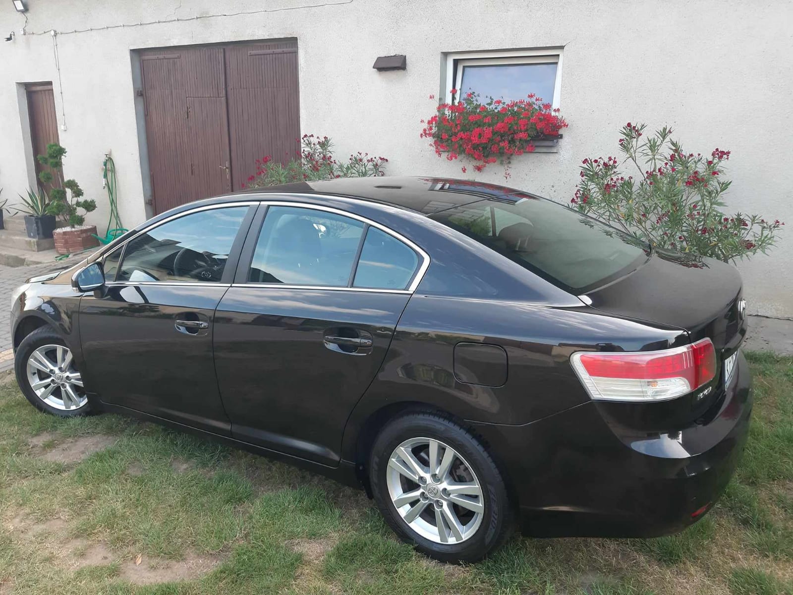 Toyota Avensis Toyota Avensis 2.0 D-4D Sol 126 Km, garażowany, drugi właściciel