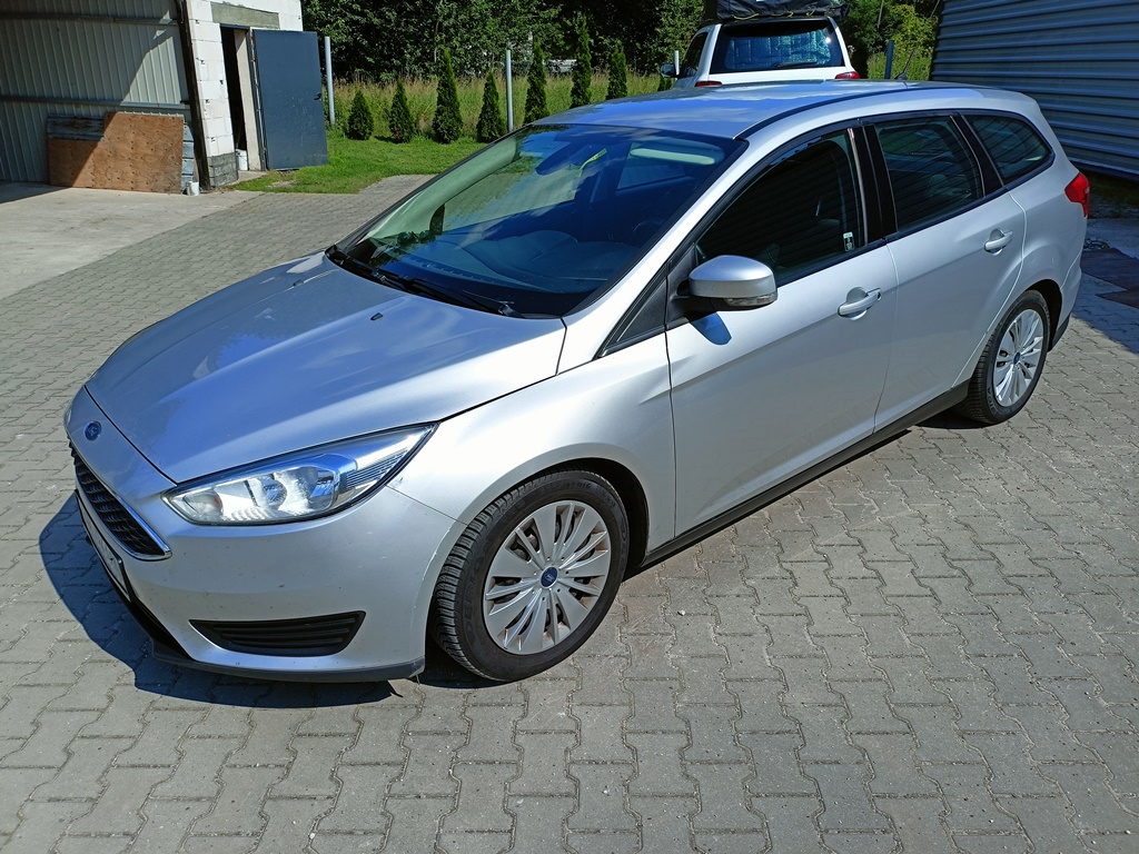 Focus Kombi 2015r 1 właściciel 1,5 tdci FV23%