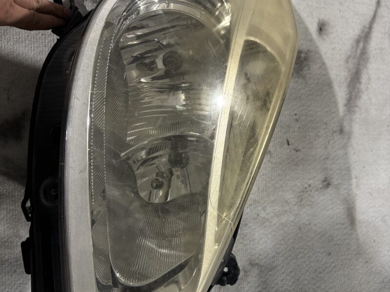 Lampa prawy przód Clio 3 przedlift 05-09