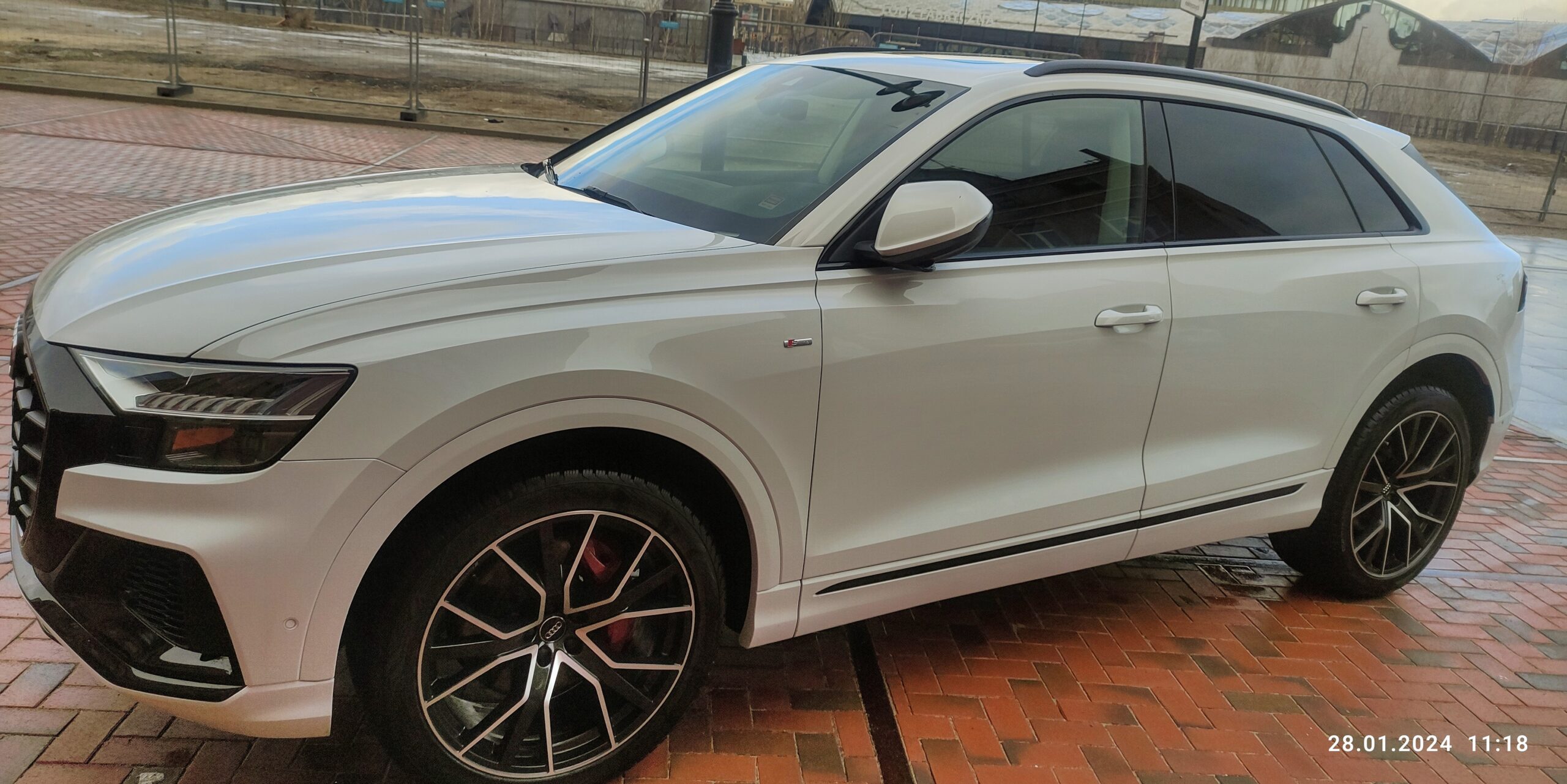 Audi Q8 Audi Q8 55 TFSI mHEV Quattro Tiptronic S-line 219 900 zł