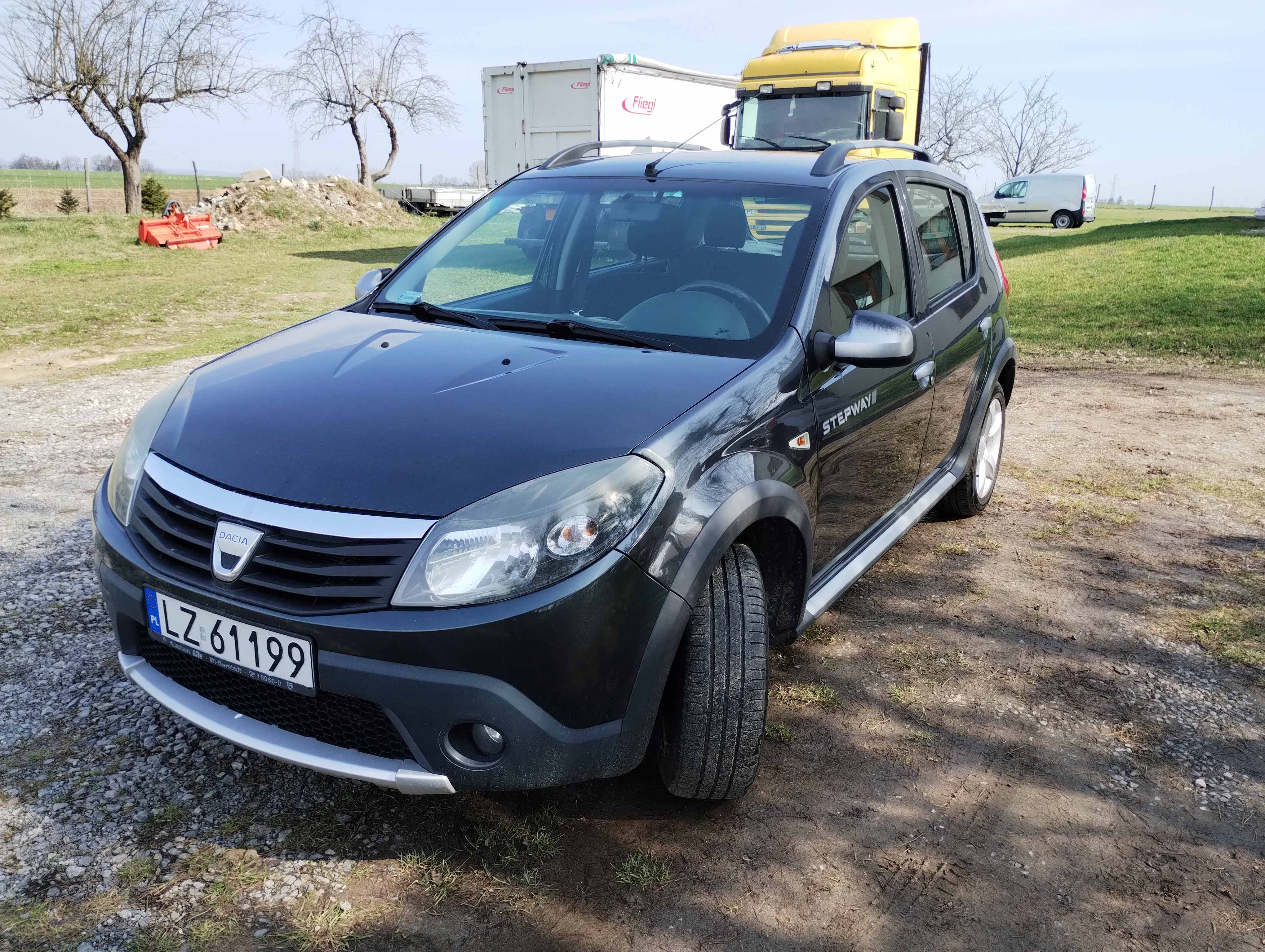 Dacia Sandero Stepway 1,6 Benzyna + Gaz +Hak +Klimatyzacja