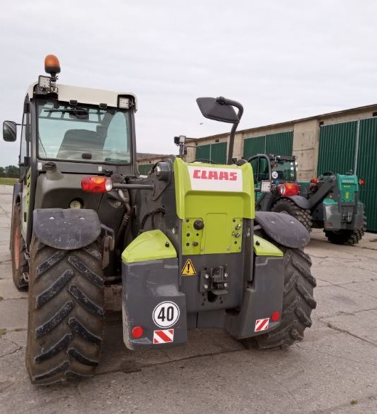 Claas Scorpion 7055