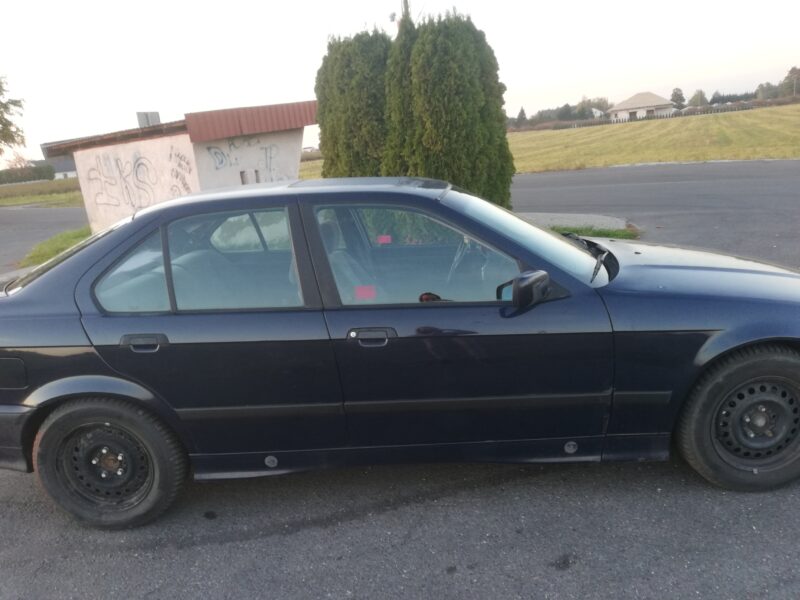 Sprzedam Bmw e36 1.6