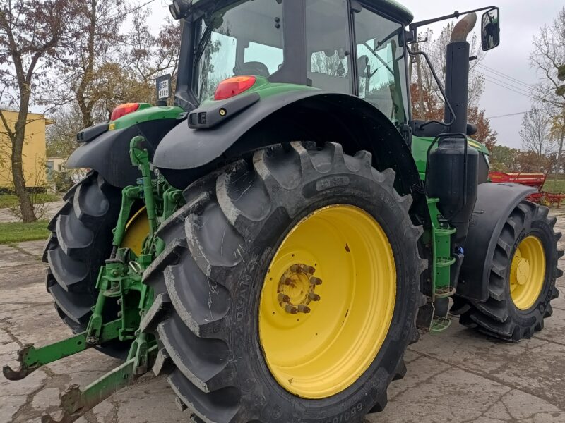 John Deere 6195M