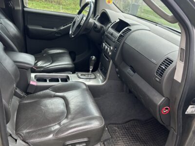 Nissan pathfinder 2.5 dCi zatarty