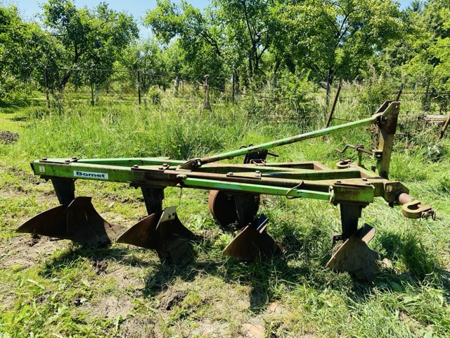 Pług Bomet 4 skiby