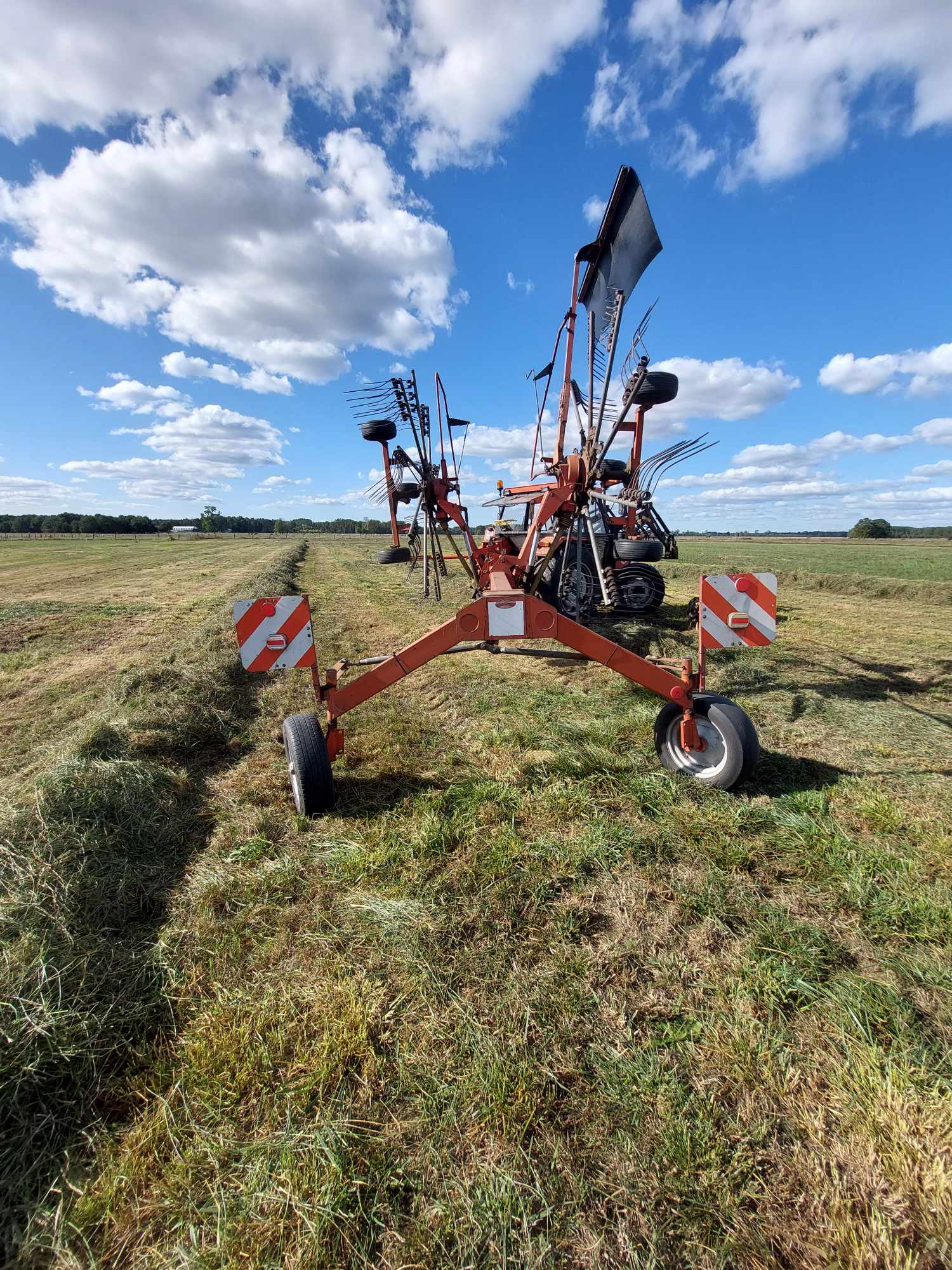 Zgrabiarka dwukaruzelowa fella ts 1400