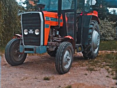 Massey Ferguson 255