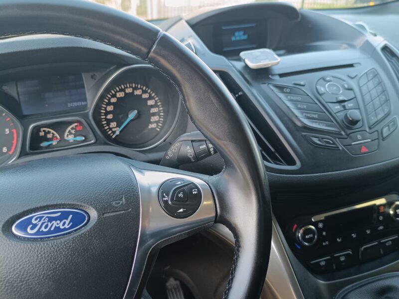Ford KUGA Mk1