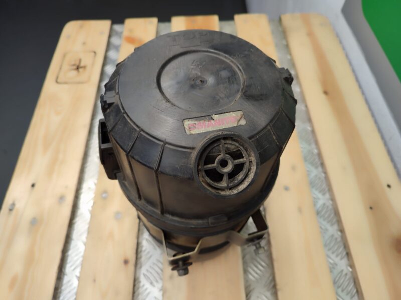 Obudowa filtra powietrza 224711 MANITOU MLT 523