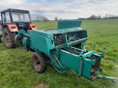 Sprzedam prasę kostkującą john deere