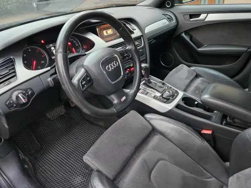 AUDI A4 B8 3.0 TDI QUATTRO