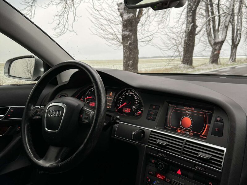Audi a6c6 4.2 v8 quattro