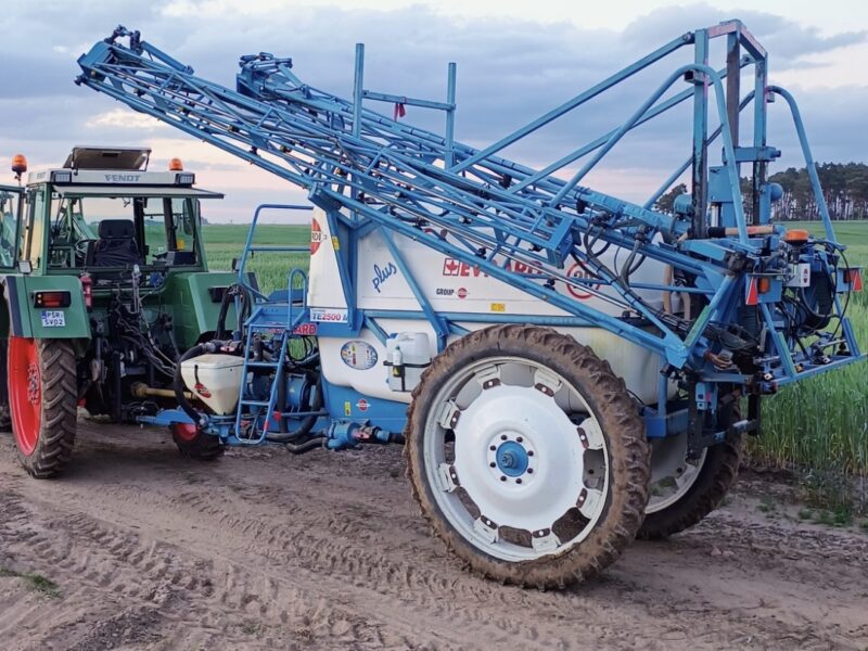 Opryskiwacz Hardi Evrard 2500l