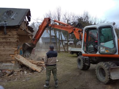 Prace ziemne/Usługi transportowe/minikoparką/Koparko-ładowarką/Koparką kołową/wywrotką/lawetą